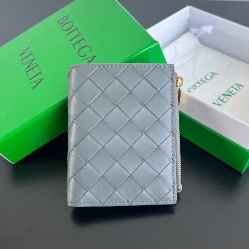 BOTTEGA VENETA 인트레치아토 스몰 폴더 지퍼 반지갑 742330
