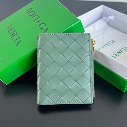 BOTTEGA VENETA 인트레치아토 스몰 폴더 지퍼 반지갑 742330
