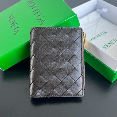 BOTTEGA VENETA 인트레치아토 스몰 폴더 지퍼 반지갑 742330