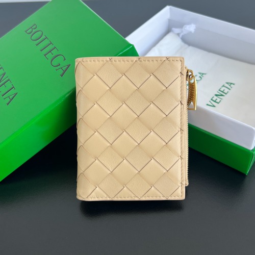BOTTEGA VENETA 인트레치아토 스몰 폴더 지퍼 반지갑 742330