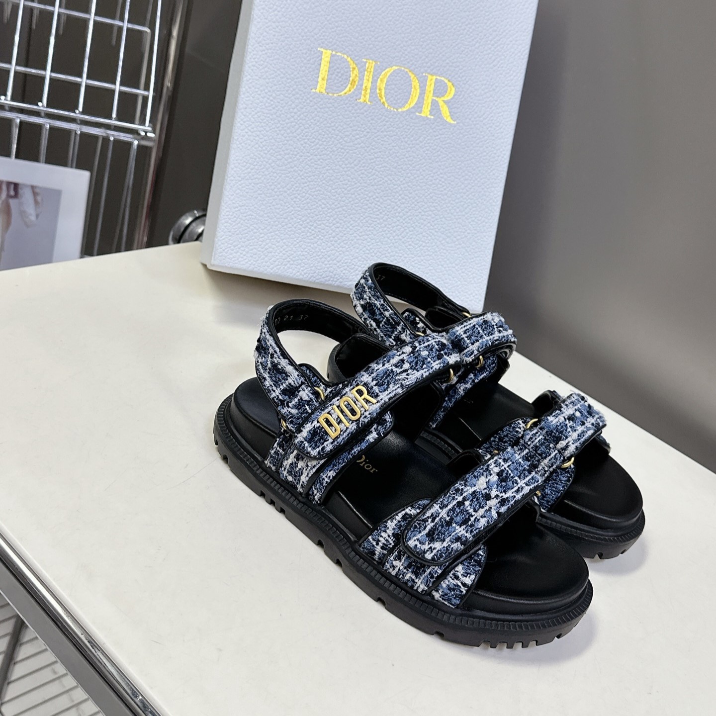 디올 25ss Dioract 벨크로 샌들