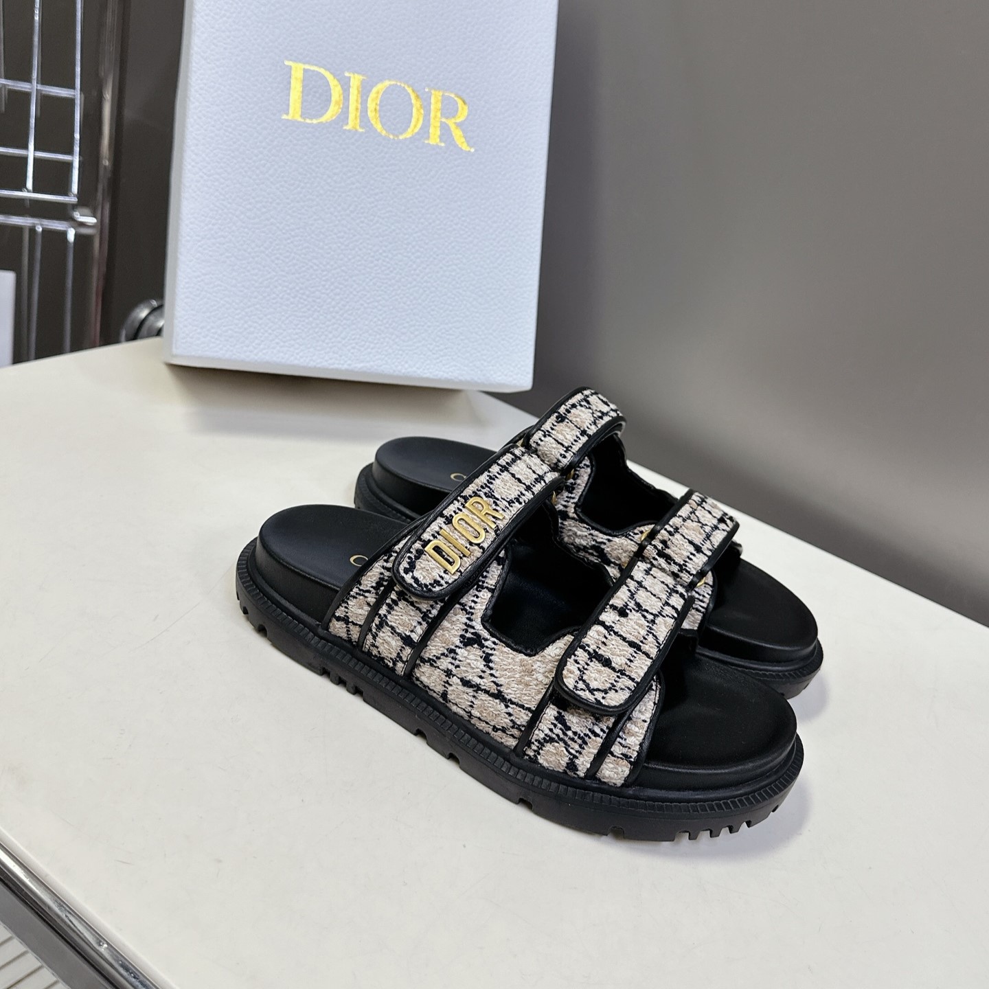 디올 25ss Dioract 벨크로 슬라이드 뮬