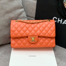 CHANEL 샤넬 클래식 미듐 플랩백 A01112