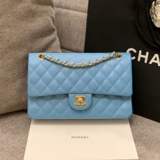 CHANEL 샤넬 클래식 미듐 플랩백 A01112