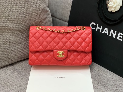 CHANEL 샤넬 클래식 미듐 플랩백 A01112