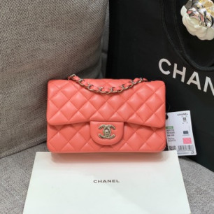 CHANEL 샤넬 클래식 뉴미니 A69900