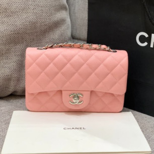 CHANEL 샤넬 클래식 뉴미니 A69900