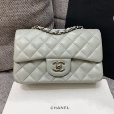 CHANEL 샤넬 클래식 뉴미니 A69900