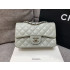 CHANEL 샤넬 클래식 뉴미니 A69900