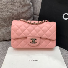 CHANEL 샤넬 클래식 뉴미니 A69900