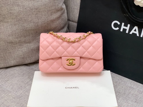 CHANEL 샤넬 클래식 뉴미니 A69900