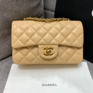 CHANEL 샤넬 클래식 뉴미니 A69900