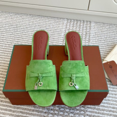 로로피아나 25ss 썸머 참스 뮬