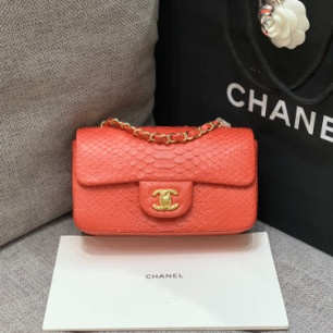 CHANEL 샤넬 클래식 뉴미니 A69900