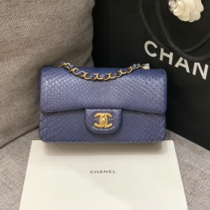 CHANEL 샤넬 클래식 뉴미니 A69900