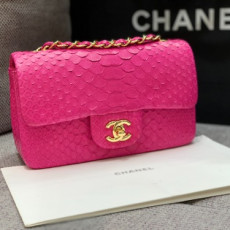 CHANEL 샤넬 클래식 뉴미니 A69900