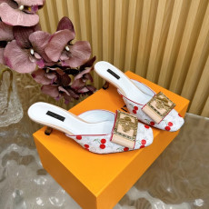 루이비통 25ss 이른 봄 신상 슬라이드 뮬