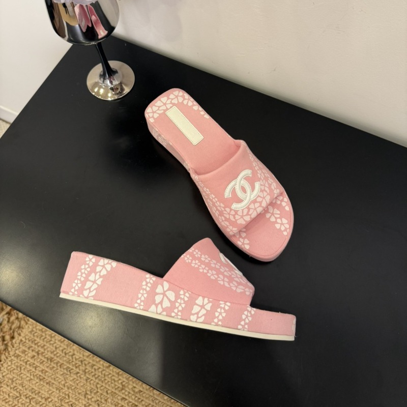 샤넬 25ss 더블 C 뮬
