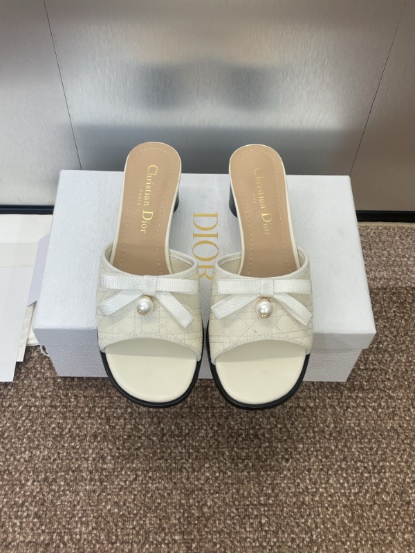 디올 25ss Ballet 뮬 힐