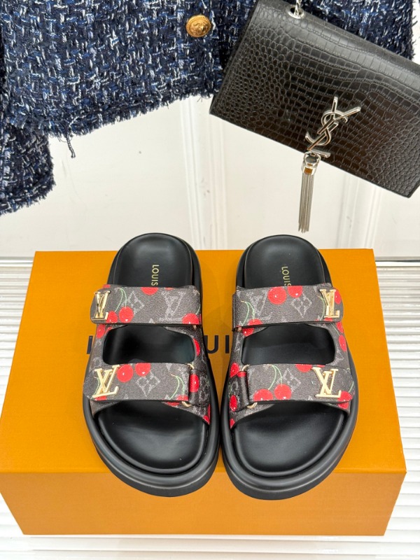 루이비통 LV x TM 슬라이드