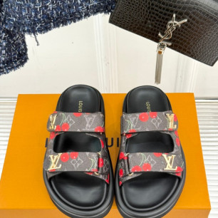 루이비통 LV x TM 슬라이드