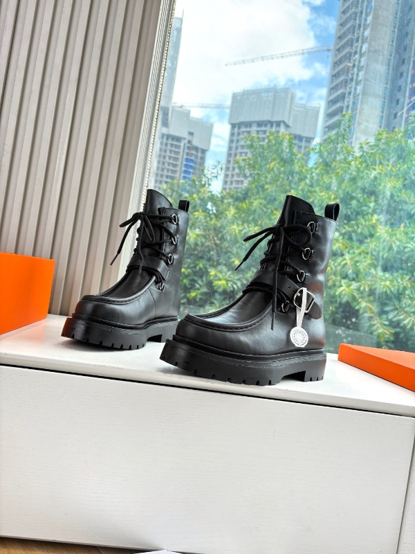 에르메스 F/W 신상 Land 앵클 부츠