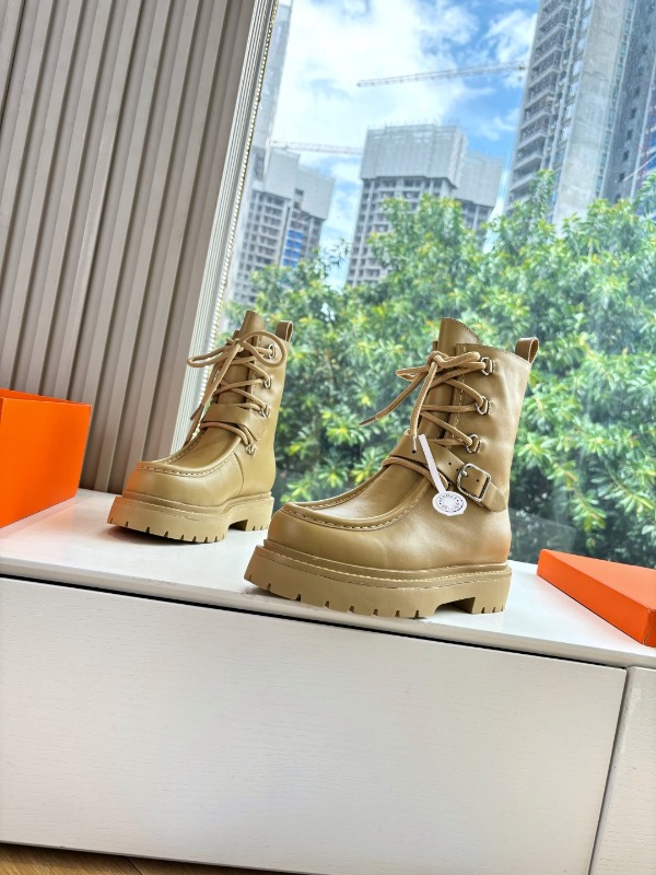 에르메스 F/W 신상 Land 앵클 부츠