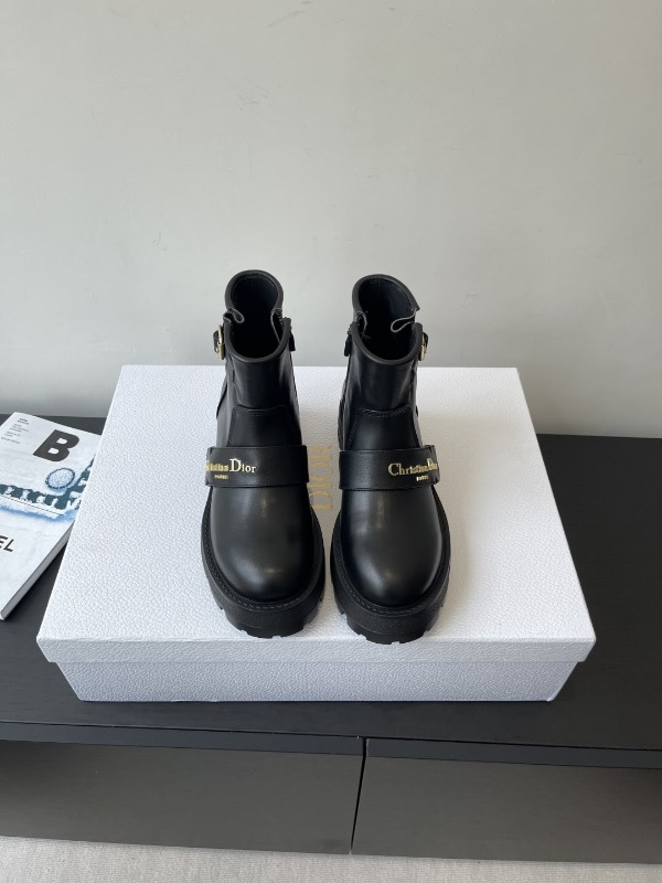 디올 25SS F/W 신상 D-Quest 앵클 부츠