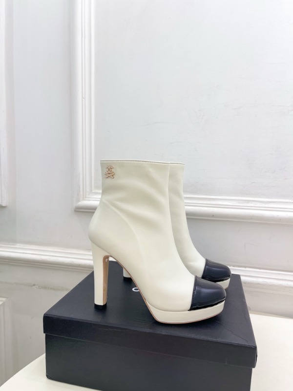 샤넬 25FW 쇼트 부츠