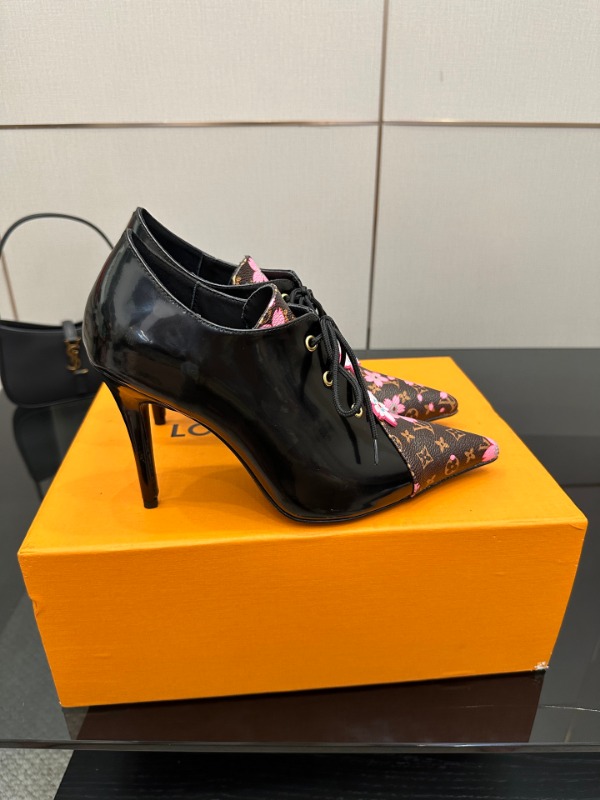 루이비통 앵클 부티