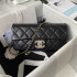 CHANEL 23P 진주 CC로고 레더 이브닝 체인백 AS3791