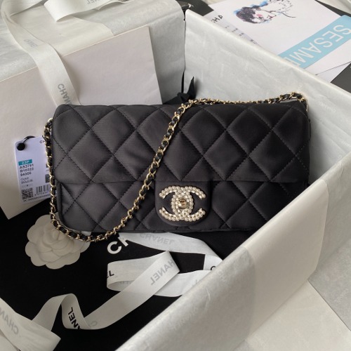CHANEL 23P 진주 CC로고 레더 이브닝 체인백 AS3791