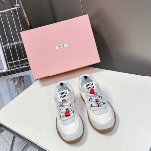 미우미우 S/S 타이어 스니커즈