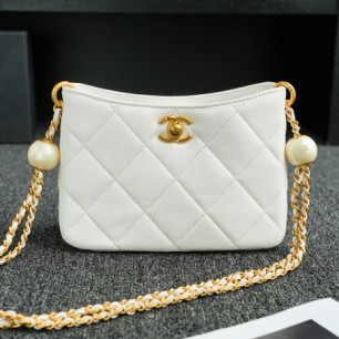 CHANEL 24s 더블펄 호보백