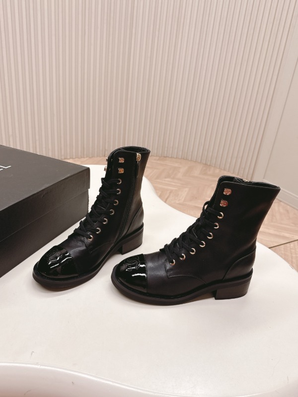 샤넬 25FW 쇼트 부츠