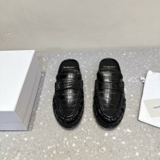 입생로랑 25SS 가을 겨울 LE LOAFER 뮬