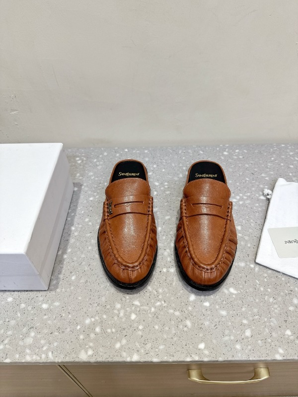 입생로랑 25SS 가을 겨울 LE LOAFER 뮬