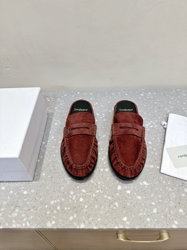 입생로랑 25SS 가을 겨울 LE LOAFER 뮬