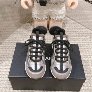 샤넬 25A 더블 C 스니커즈