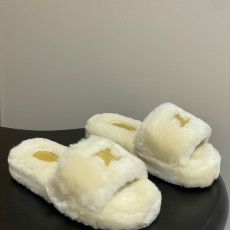 셀린느 25FW 시어링 통굽 뮬