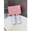 미우미우 스니커즈