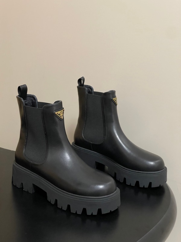 프라다 25FW 첼시 앵클부츠