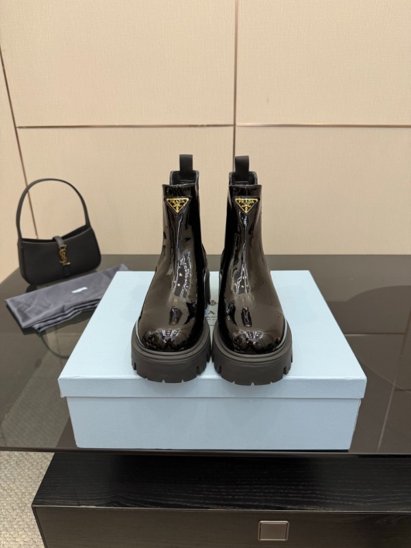 프라다 첼시 부츠