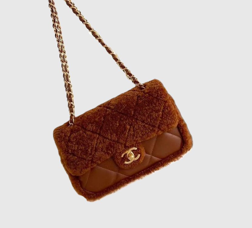 샤넬 CHANEL 24k 시어링 램스킨 플랩 백