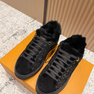 루이비통 25FW 타임 아웃 스니커즈