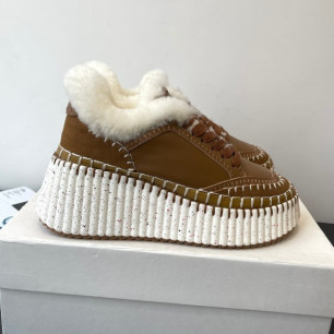 끌로에 F/W 신상 Nama 웨지 스니커즈