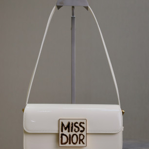 DIOR 미스 디올 Graffiti 플랩 백
