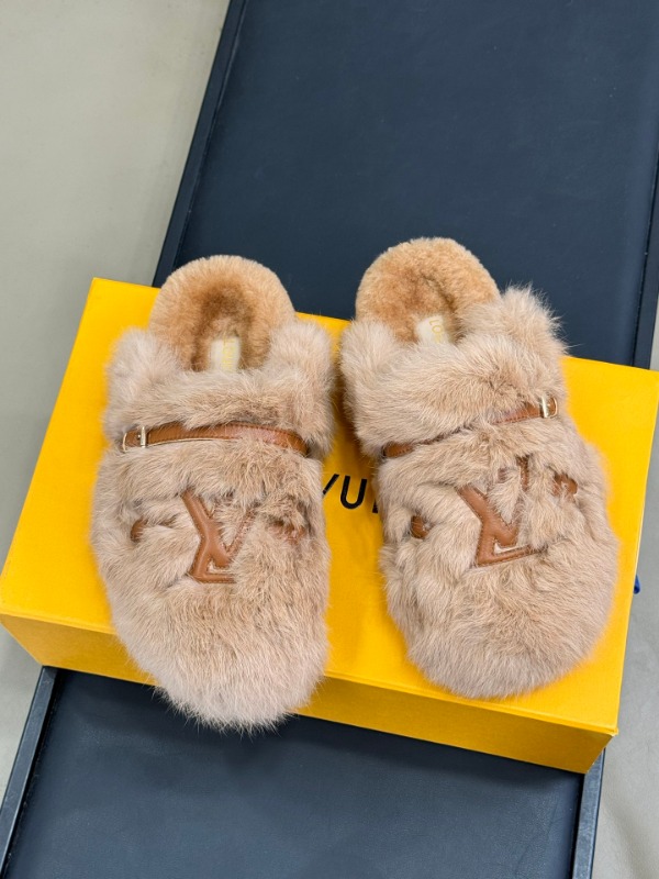 루이비통 LV 이지 뮬 위드 퍼