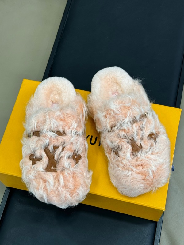 루이비통 LV 이지 뮬 위드 퍼