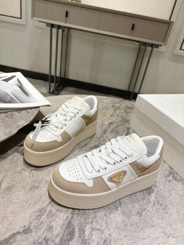 프라다 다운타운 볼드 스니커즈